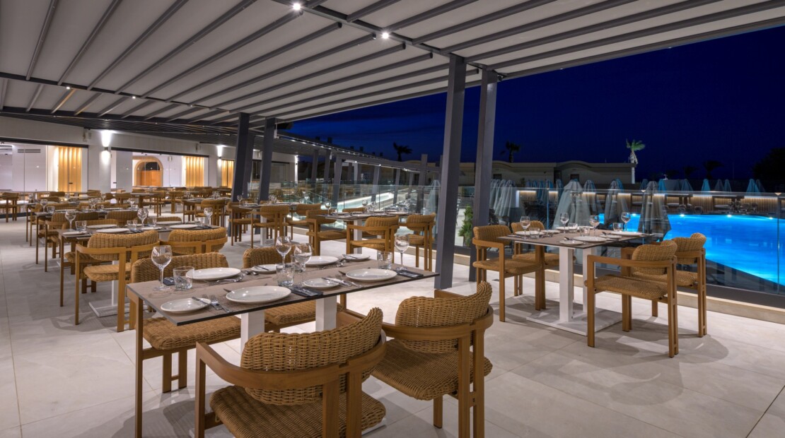 Sun Beach Resort_Beachfront Wing_Dion Ala Carte Restaurant & Bar2_High_Res