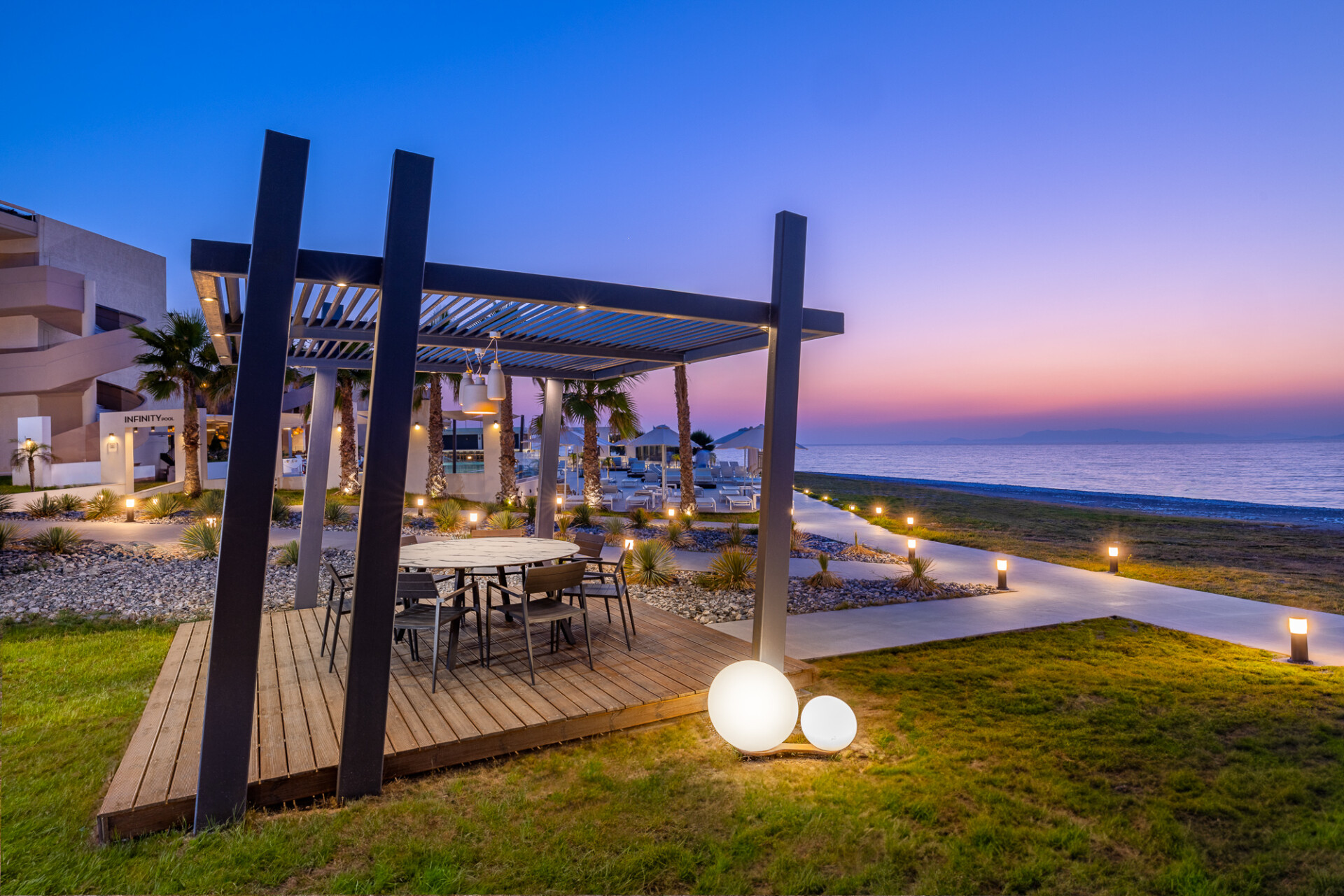 Thalassa Beachfront Restaurant & Bar | Outdoor Seating Area
