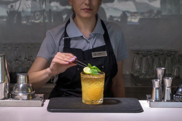 Dion Ala Carte Restaurant restaurant & Bar_PoolBar-3_High_Res
