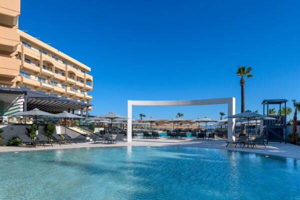 Sun Beach Resort_Beachfront Wing_Children Pool Area-1_High_Res