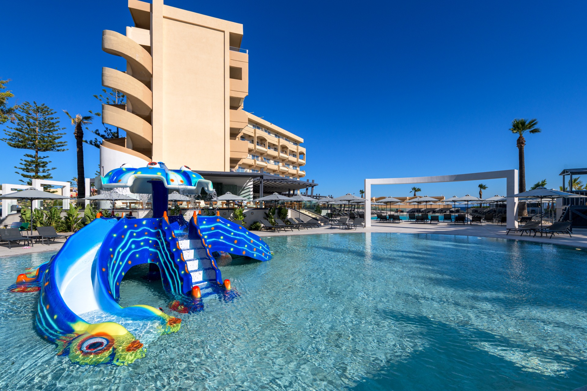 Sun Beach Resort_Beachfront Wing_Children Pool Area-2_ChildrensPool_High_Res