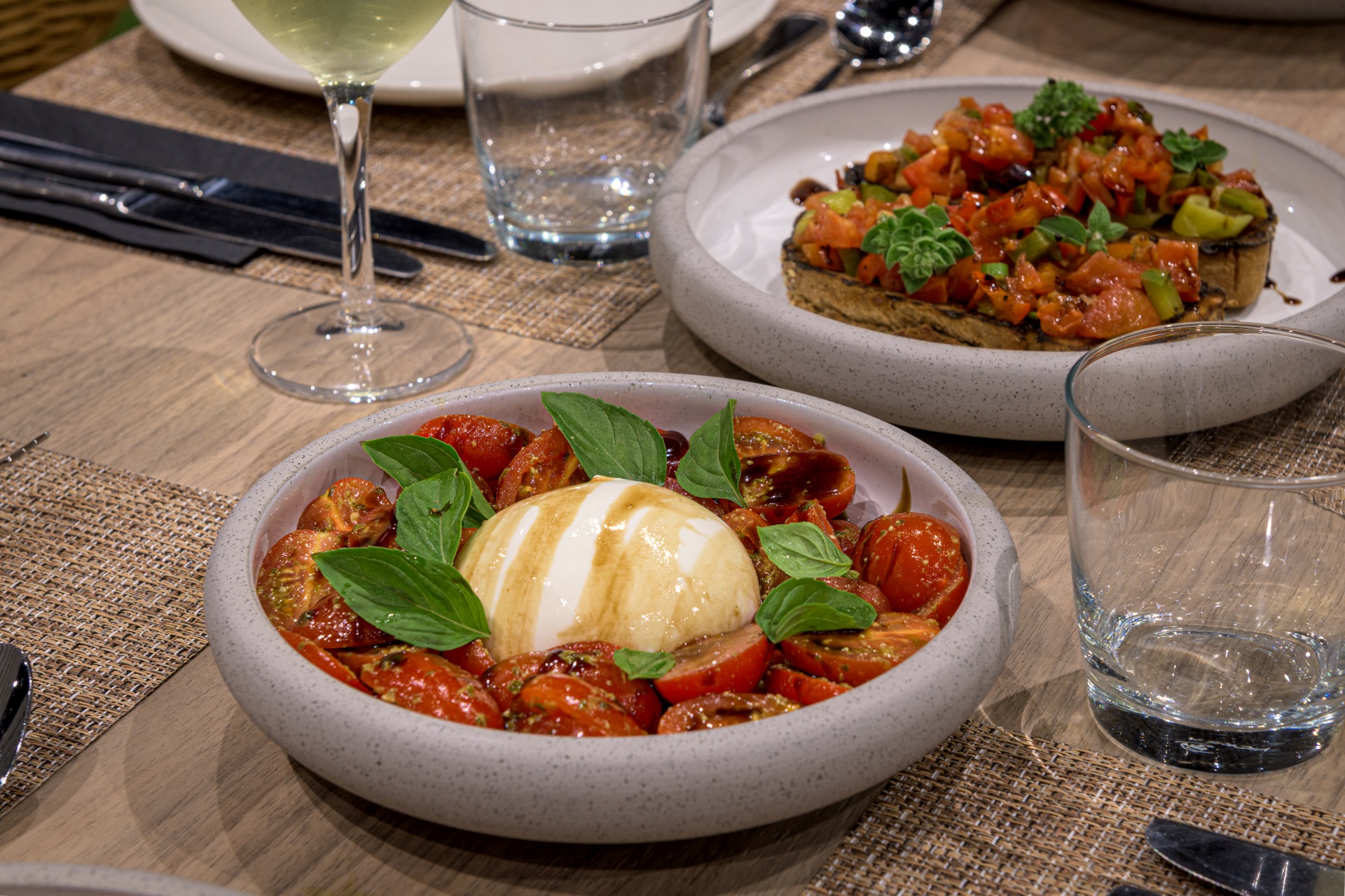 Themed-Night-Dion-Italian-Cuisine-2_High_Res